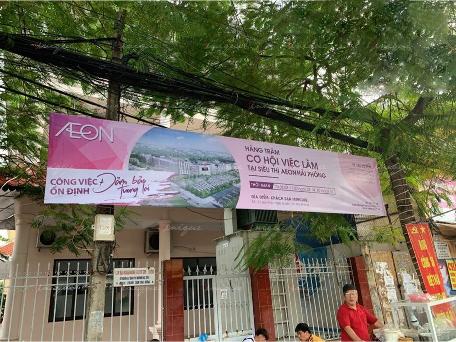 Việc lựa chọn loại banner phù hợp đòi hỏi sự hiểu biết về đối tượng mục tiêu và mục tiêu quảng cáo để đạt được kết quả tốt nhất.