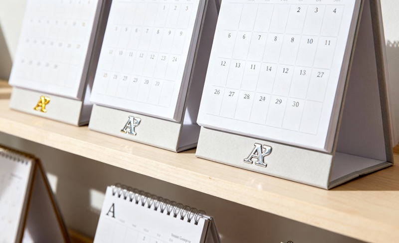 Các mẫu in lịch tết giá rẻ dạng phôi có sẵn đẹp mắt.