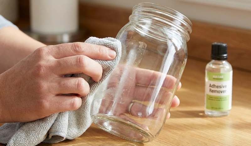 Tẩy keo decal bằng cồn