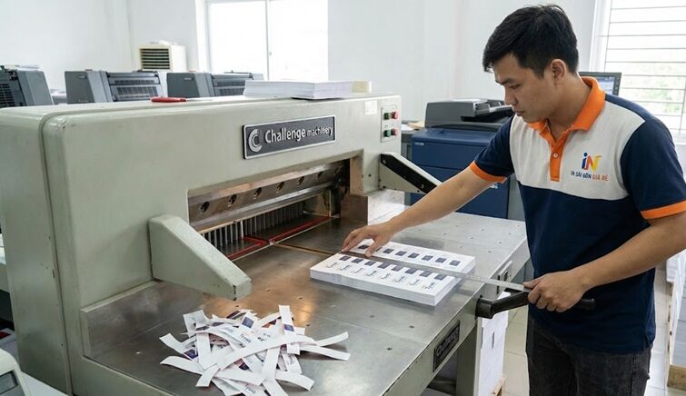 Kích Thước Vòng Đeo Tay Sự Kiện & Hồ Bơi: Thông Số Chuẩn Cho Designer