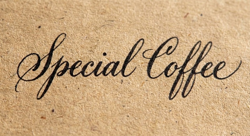 Font chữ Calligraphy viết tay đẹp trên nền giấy Kraft.