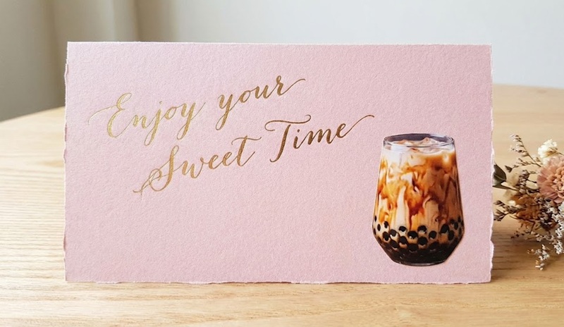 Mẫu voucher trà sữa phong cách Hàn Quốc dễ thương.