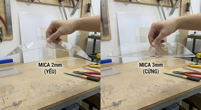 So sánh độ cứng mica 2mm và 3mm khổ A4.