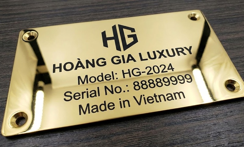 Tem inox vàng gương ăn mòn hóa chất bắt ốc vít.