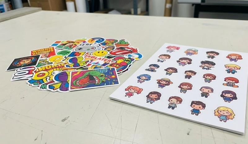 Cắt bế demi sticker rời và sticker theo tấm chất lượng cao.